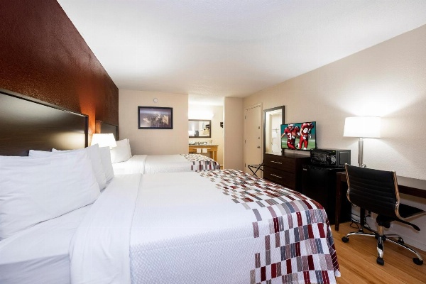Red Roof Inn Knoxville North - Merchants Drive image 3